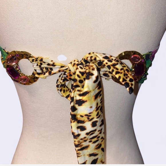 NWT Victoria’s Secret Bandeau Bikini Top- size L - Picture 3 of 6